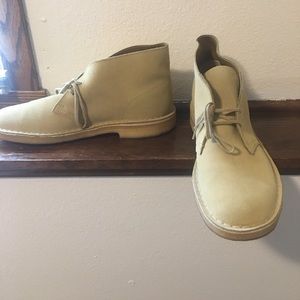 10 1/2 men 65th anniversary dessert Clark boots.